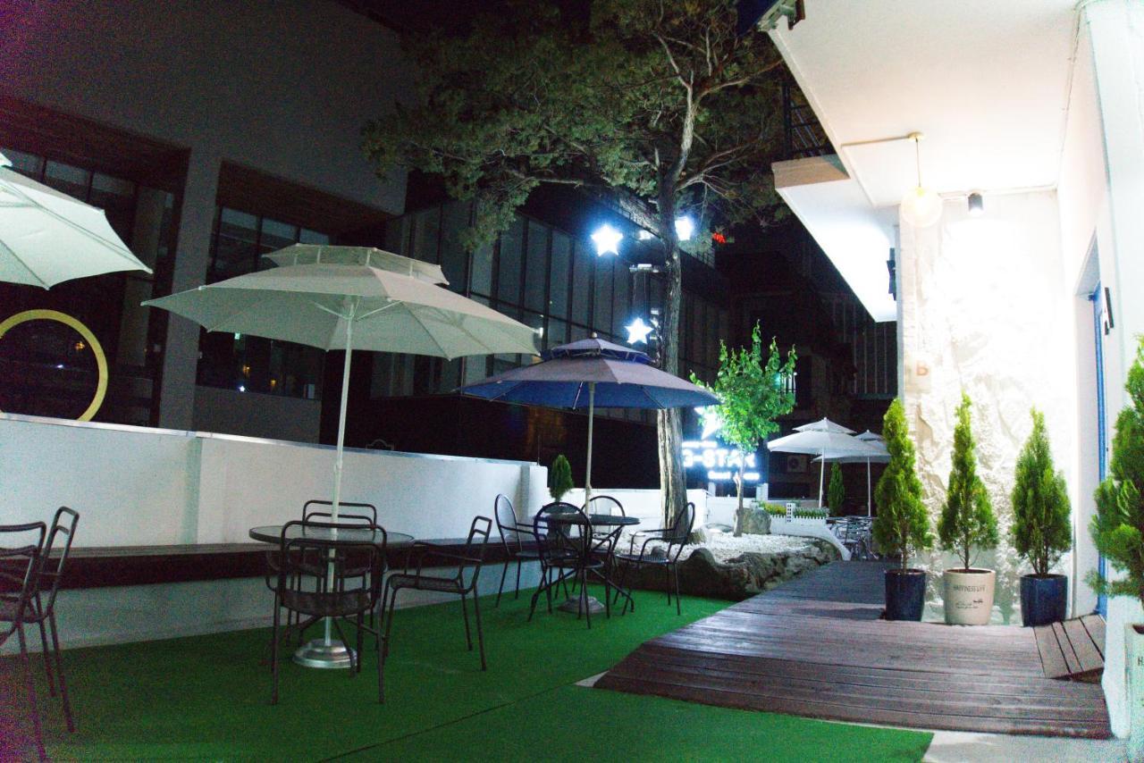 G-Star Guesthouse Seoul Exterior photo